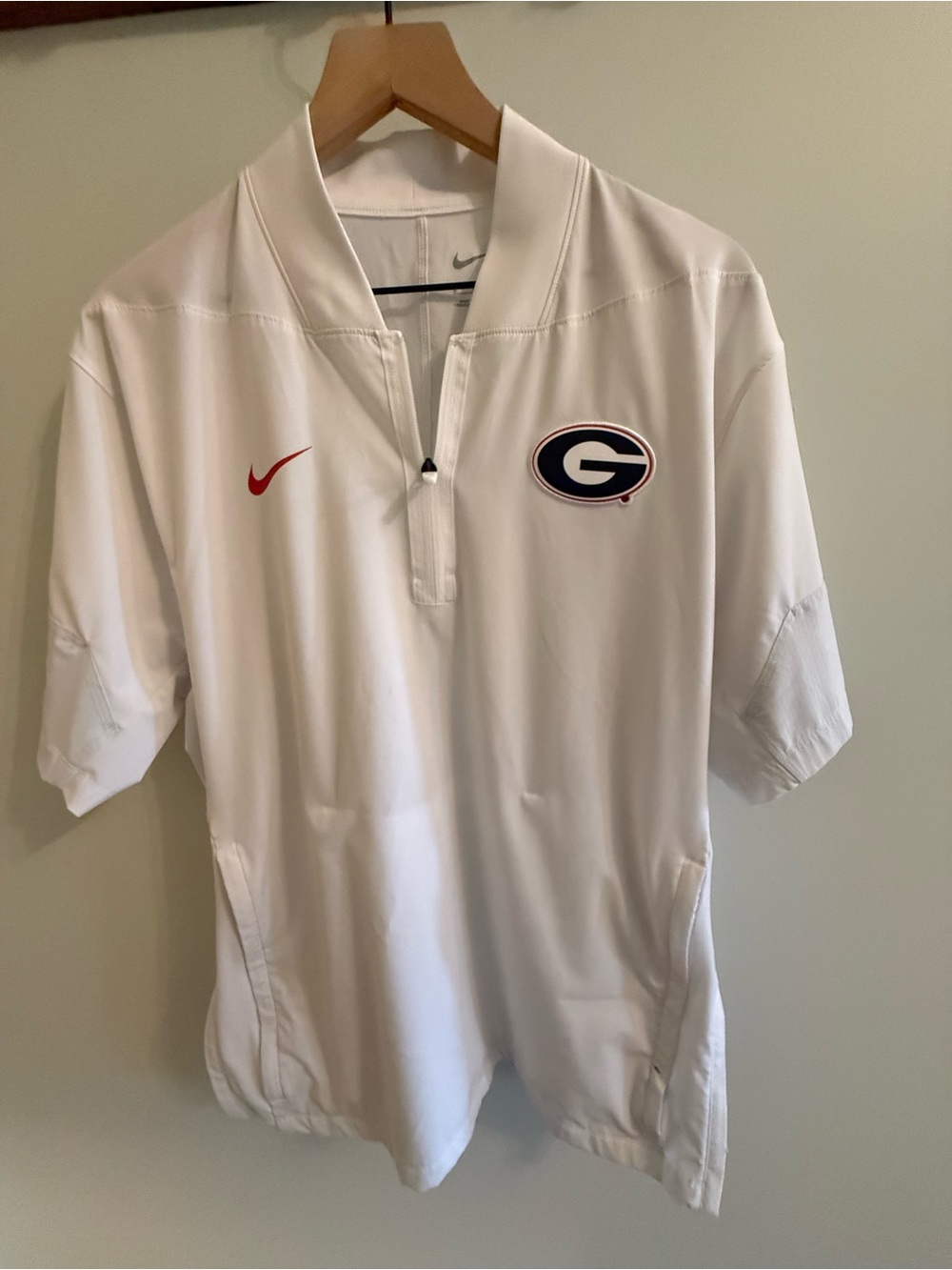 Nike Georgia Bulldogs UGA White Sideline Coaches Short Sleeve 1/4 Zip Pullover M